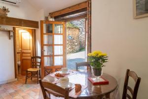 Maisons de vacances Gite Location 2/4 personnes a Palheres : photos des chambres