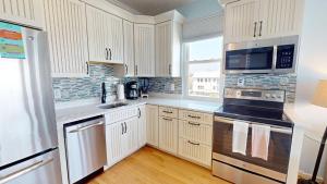 Folly Beach Suites 3A