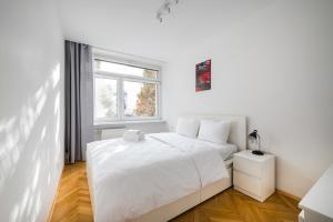 Plac Zbawiciela Modern Apartment - Hoteles de 3 estrellas en Varsovia