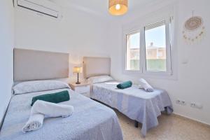 Nacaréa by Midelisa