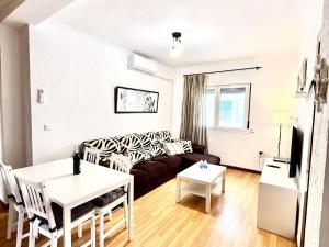 Los 3 hermanos by Staycare