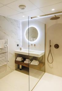 Hotels Hotel Spa Restaurant La Madrague : photos des chambres