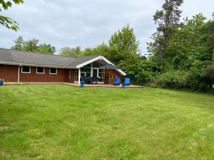 Smidstrup Strand 4-Bed Summer Cottage Sleeps 8