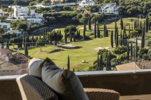 Hoyo19 10 Views Luxury Resort