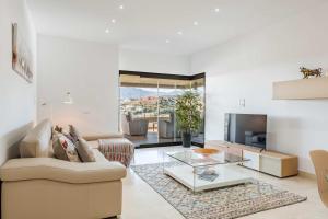 Hoyo19 10 Views Luxury Resort