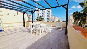 Inmovecos Acogedor apartamento con piscina y amplia vista