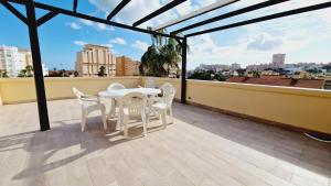 Inmovecos Acogedor apartamento con piscina y amplia vista