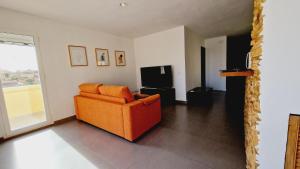 Inmovecos Acogedor apartamento con piscina y amplia vista