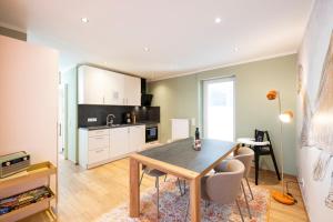 Bunter Hund Apartments - Hund, Parkplatz, Wintergarten