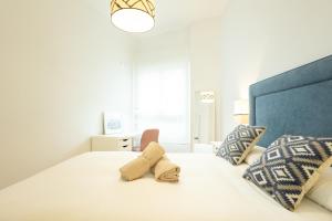 Charming 2 bedrooms apartment with FREE Parking at Plaza Alameda by OCityzen