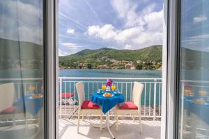 Quiet and relaxing Seastar studio with a balcony