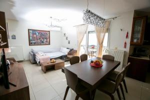 Kathys Sea View Apartment