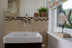 Erich-Johannsen-Wai 7