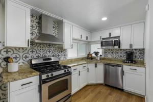 Touchdown Airport to Downtown at the Rose Garden