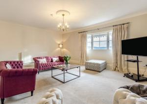 North Wing Top Apartment