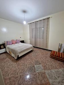 Villa spacieuse avec piscine proche aéroport Mohamed V