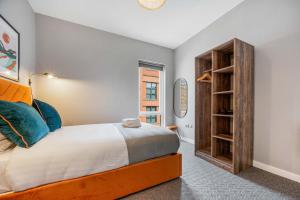 Ropewalks Retreat IV Sleeping 6 Guests with Parking and Balcony