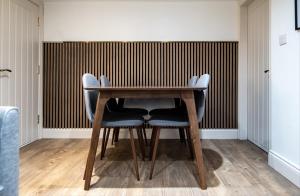 2-BR Flat in Nottingham, Ideal for Exploring Local Sights