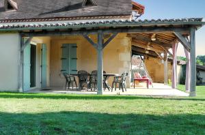 Villa charmante à Issac avec piscine privée