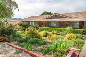 COF (Circle of Friends) House