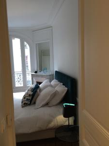 B&B / Chambres d'hotes Relais12bis Bed & Breakfast By Eiffel Tower : photos des chambres