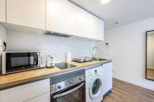 Elegant Studio with Private Terrace by RentitUP