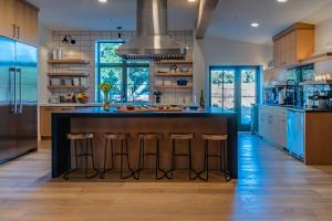 Garden House at Oak & Vine