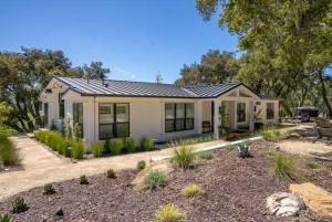 Garden House at Oak & Vine