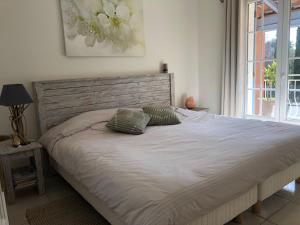 Villas Villa avec piscine dans les oliviers : photos des chambres