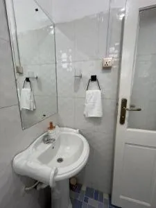 Urban Nest - Apenkwa