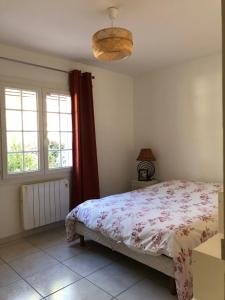 Villas Villa avec piscine dans les oliviers : photos des chambres