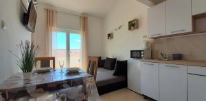 Guest House Helena close to Beach