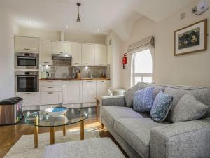 Harlech Apartments - Matholwch
