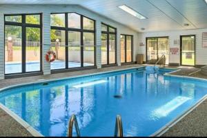Spacious, Free Tickets, Indoor Pool, Outdoor Pool, Hot Tub