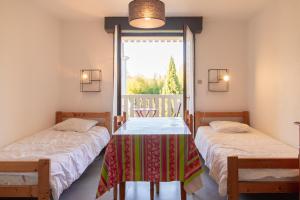 Appartements Appartement avec Balcon proche des thermes : photos des chambres
