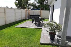 Villas Mini VILLA Coup de Coeur avec Jacuzzi et Sauna Clim Jardin clos et parking sur place : photos des chambres