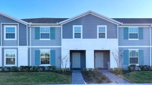Stunning 5BR Family Townhome with Splash Pool-746G
