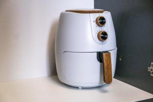 Lovely Loft Studio, Fully Serviced, near Uni, 10min tube, 25min Central London