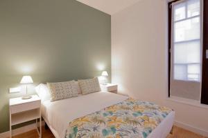 AVG Patio de Caveda Dcha