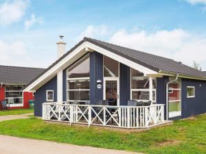 6 person holiday home in Großenbrode