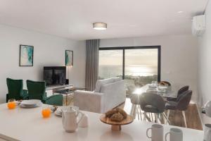 Saraiva Hills I by An Island Apart