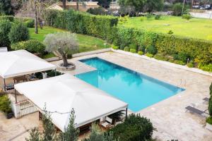 The Poolside House - new 2 bedroom apartment with terrace