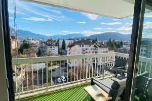 Panorama Stay, Pool, Balcony and Mountain View - Аргоне