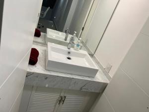 Spectacular PH with office in front of Perisur