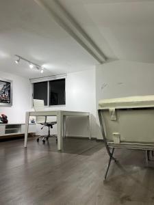 Spectacular PH with office in front of Perisur