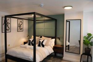 Stylish Studio Apartment on Torquay Harbourside!