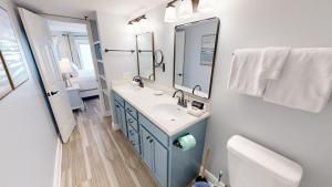 Destin on the Gulf 407-By Holiday Isle Properties