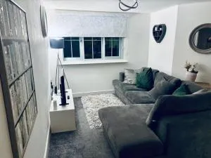 1 bed apartment next to train station - 克莱克西顿