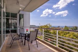 Exquisite Sea View Luxury Apartment Veloche group