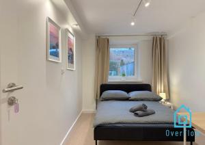 Coral Room - 1 km to Baltic Sea & 15 Minutes to Gdańsk Old Town